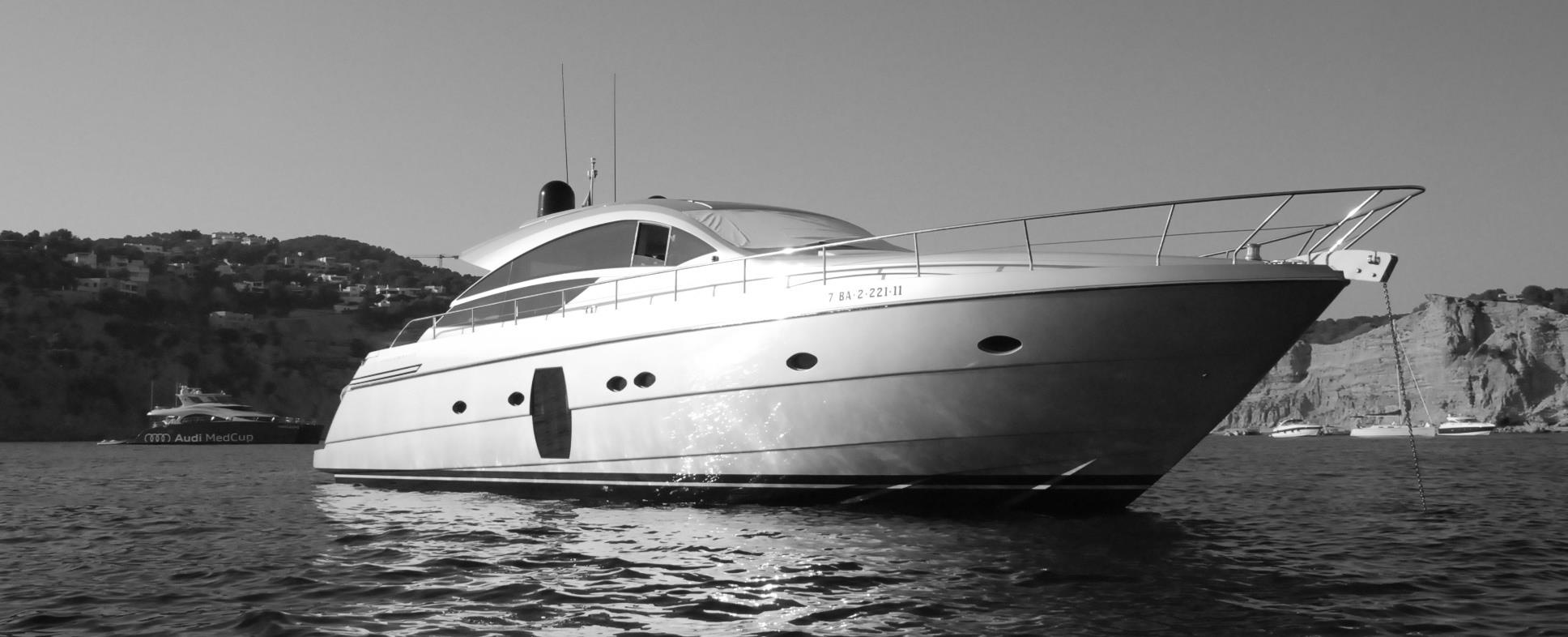 2011 PERSHING 64' 